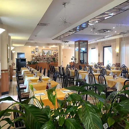 Hotel La Lanterna 2*